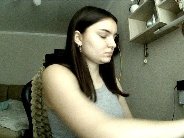 Bella1ove on BongaCams 