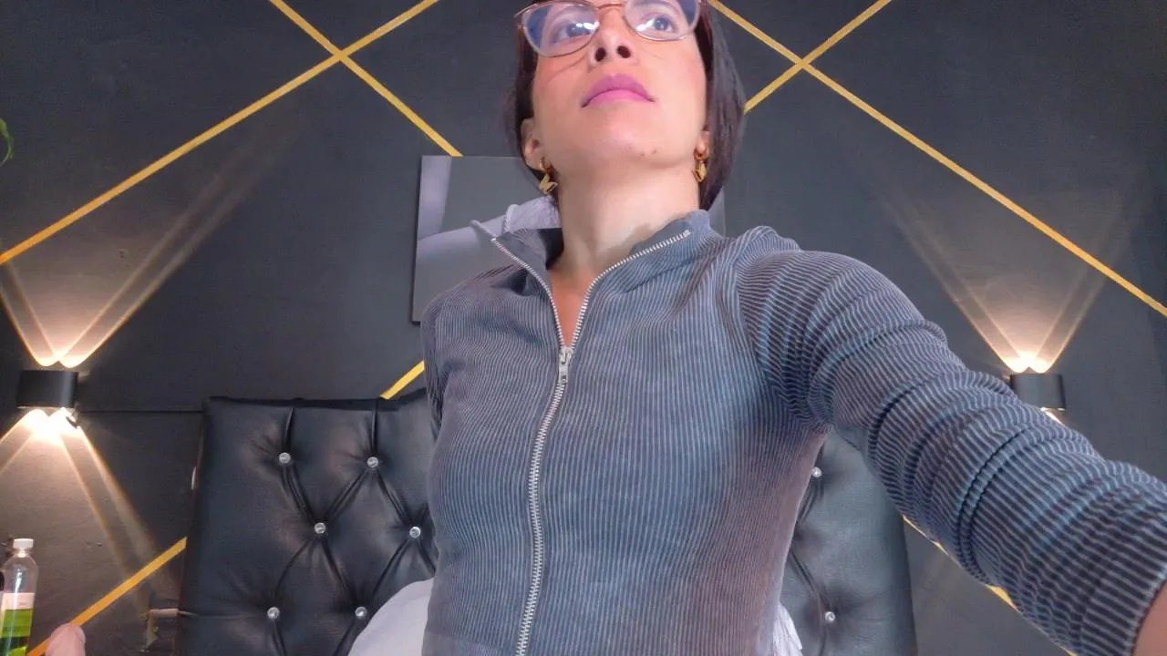 amabel_zambrano on Cam4 