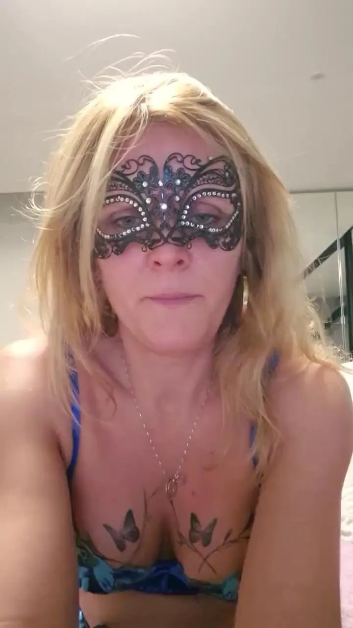 Bellemasquer on Cam4 