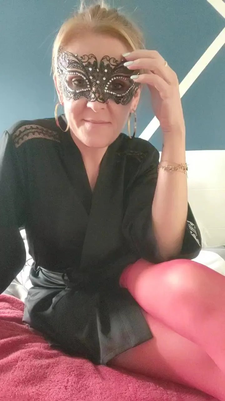 Bellemasquer on Cam4 