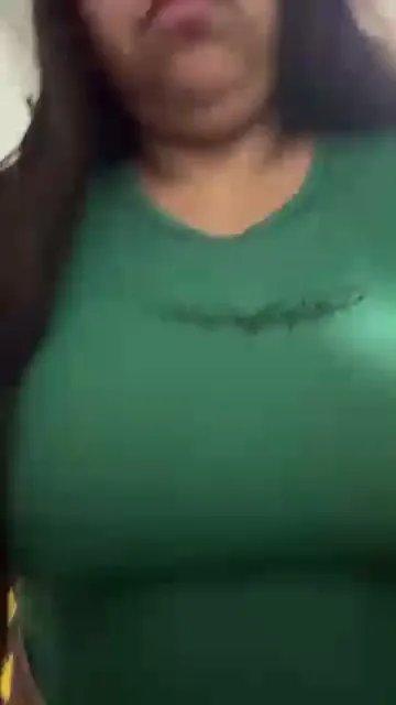 BoobGoddess1 on Cam4 