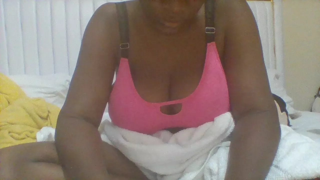 Booby_queen1 on Cam4 