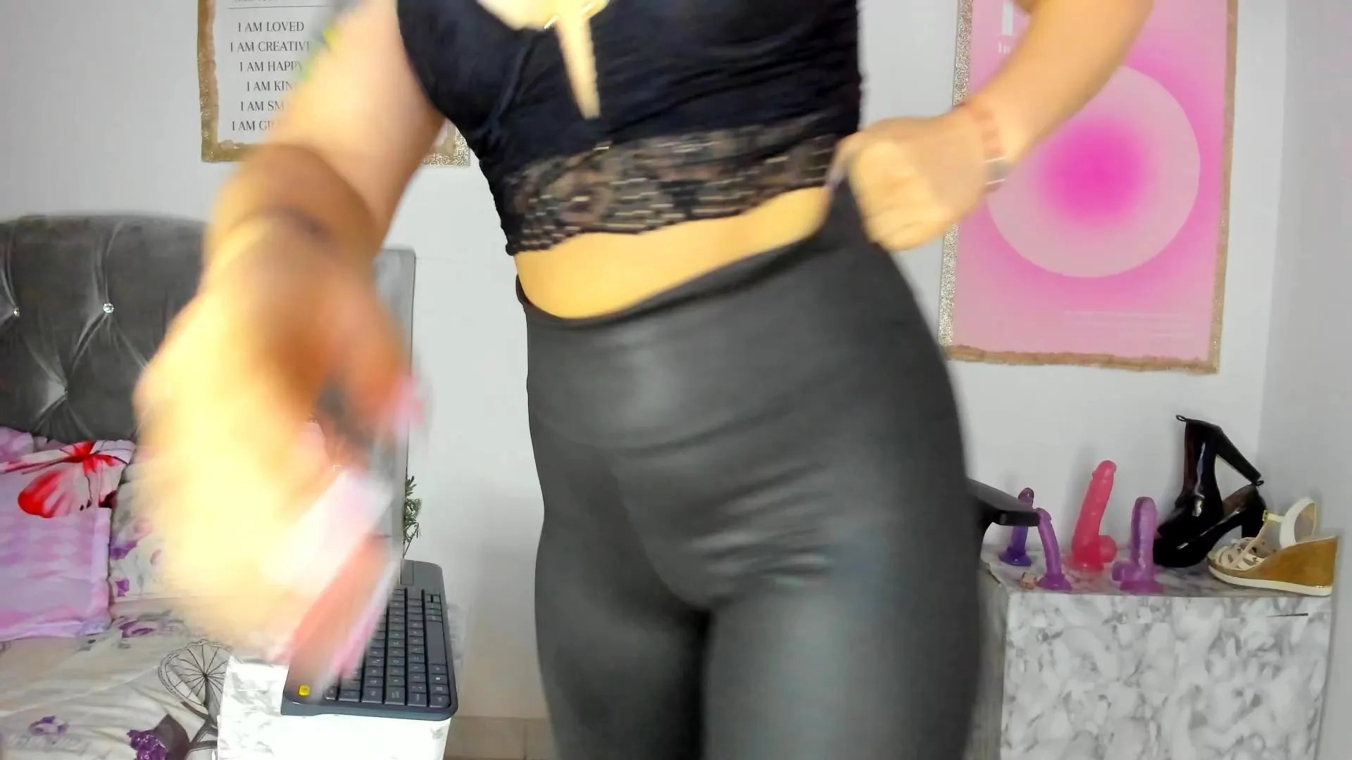 ciindy2_love_ on Cam4 