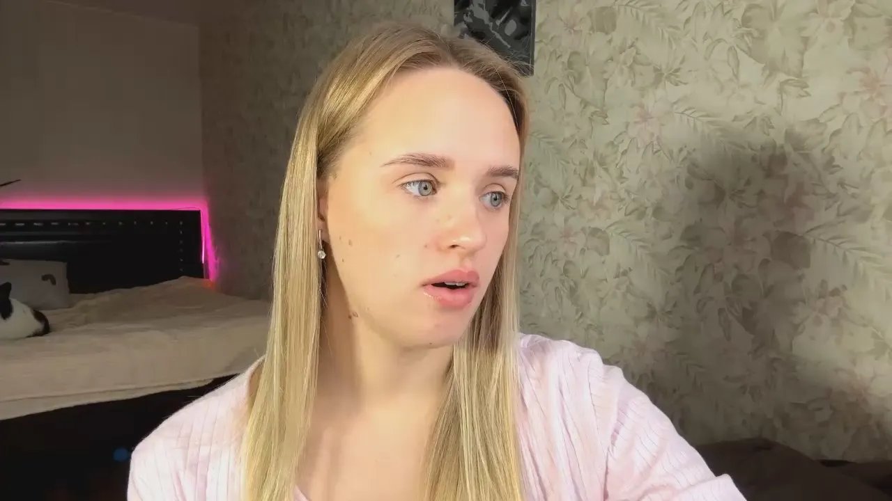 ColleneKmatz on Cam4 