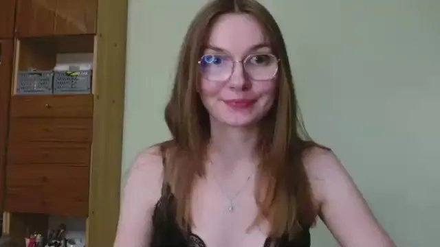 EllyHEARTx on Cam4 
