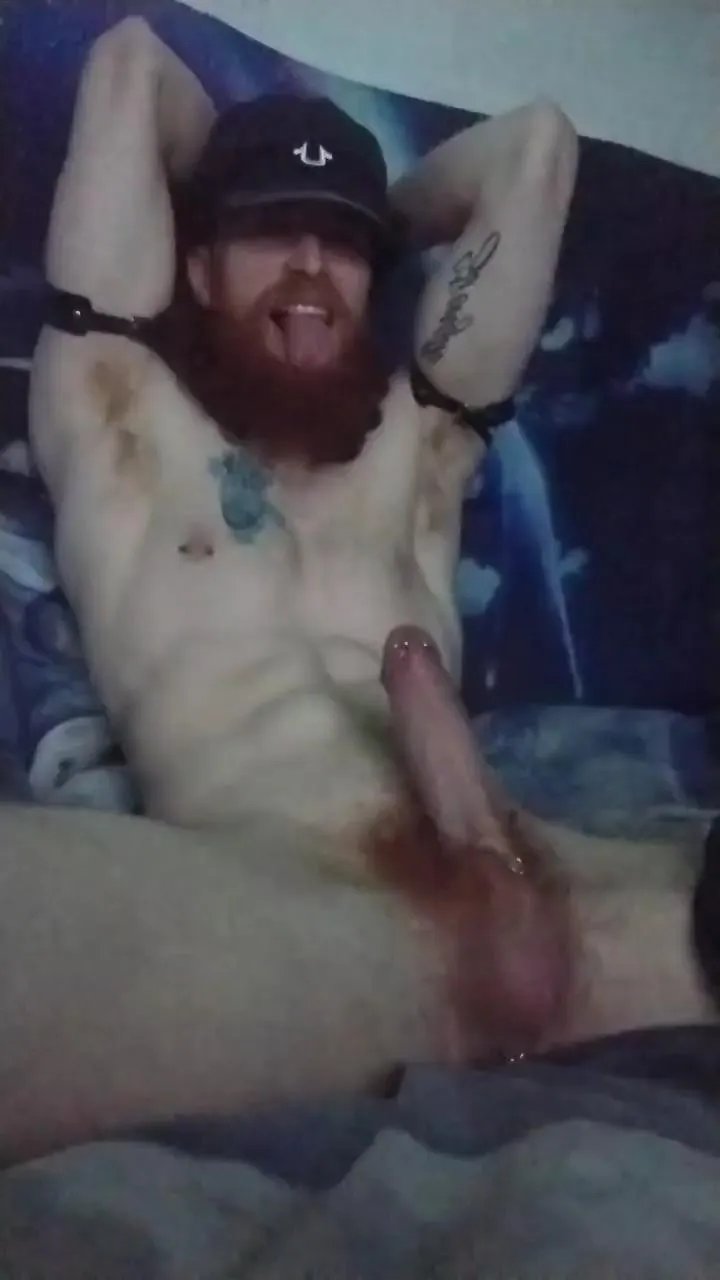 GingerUncutXXL on Cam4 