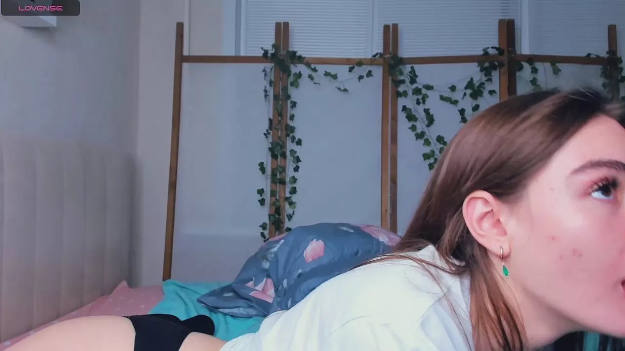 Jinny_garland on Cam4 