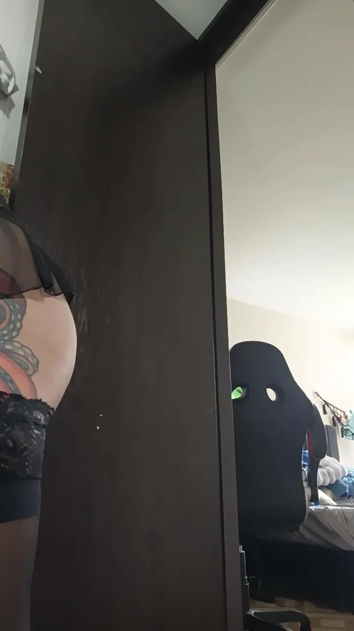 Kitty_goddess on Cam4 