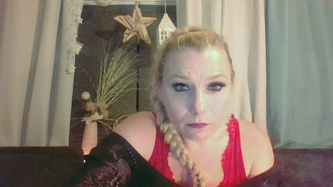 Luluangel2005 on Cam4 