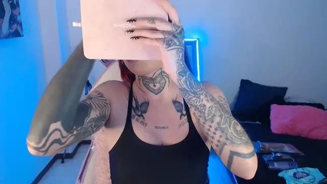 Maddy_Vicius19 on Cam4 