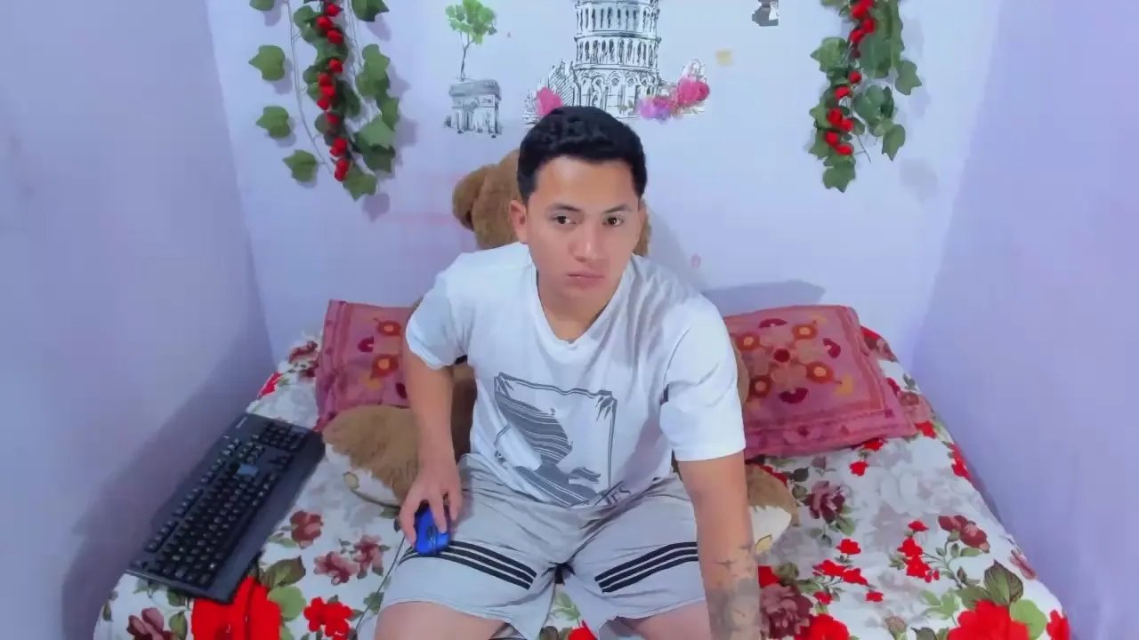 Natalia_Juliam on Cam4 