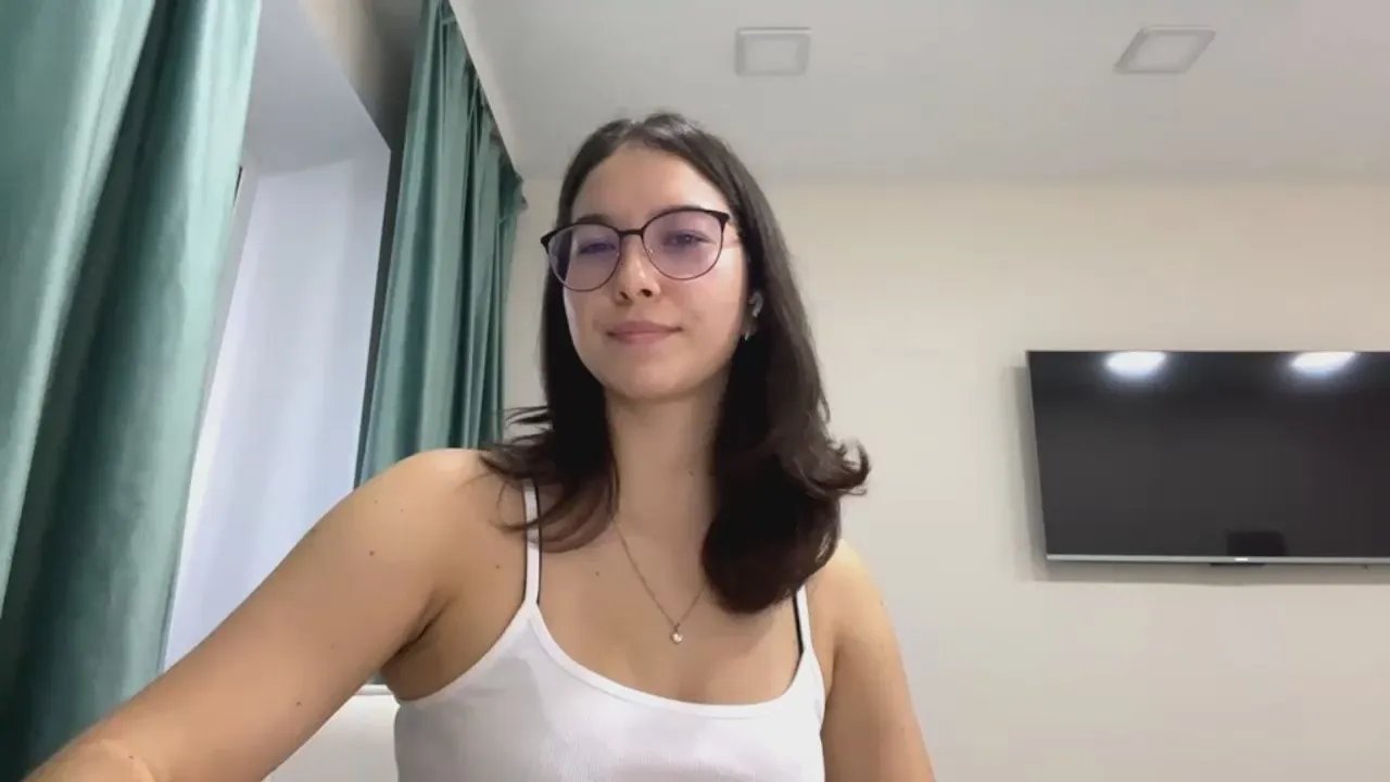 NatashaJakubik on Cam4 