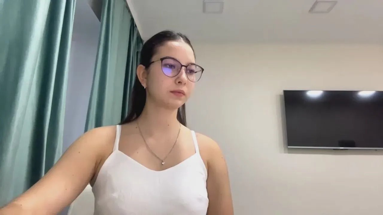 NatashaJakubik on Cam4 