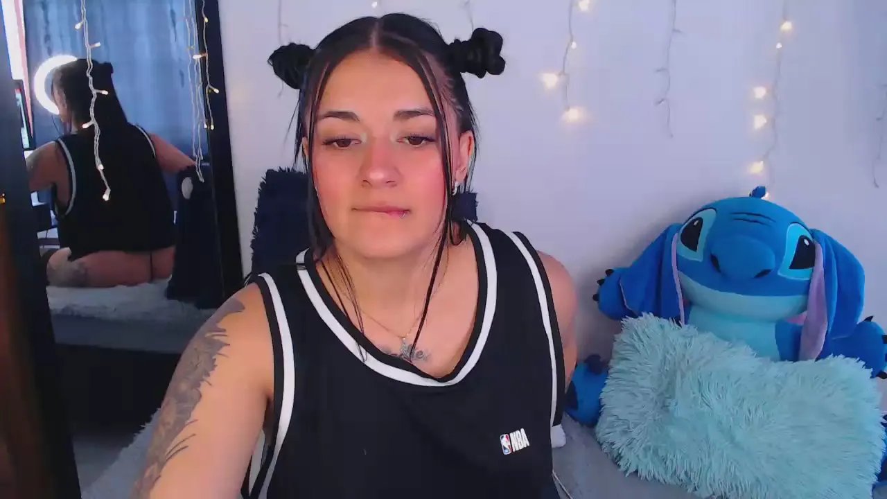 Samanta_james19 on Cam4 