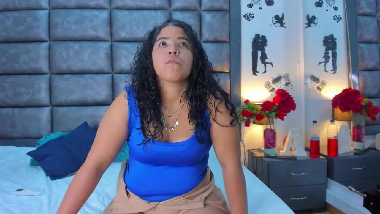 Sasha_Picot18 on Cam4 