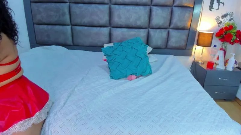 Sasha_Picot18 on Cam4 