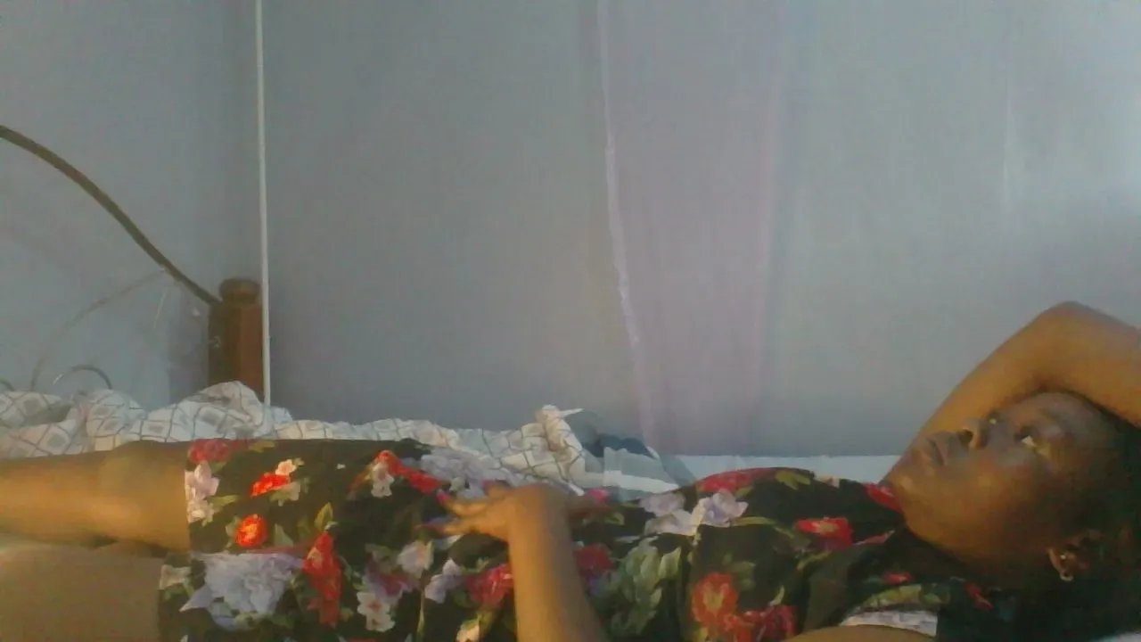 sweett_reina1 on Cam4 