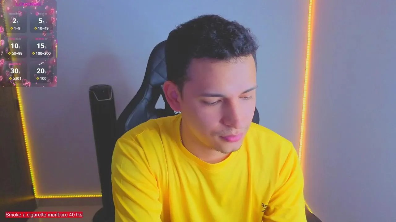 teddy_cowboy on Cam4 