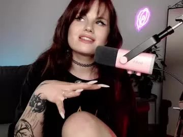 dellacrush_ on Chaturbate 