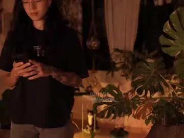 effylowell_ on Chaturbate 