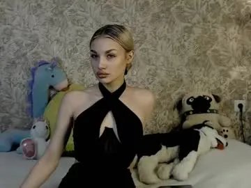 ellamilla on Chaturbate 