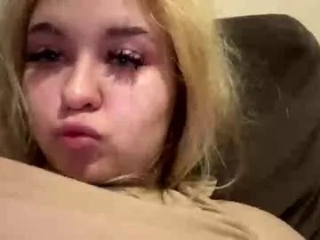 green_eyes_twinkl on Chaturbate 