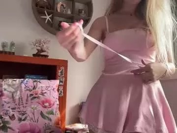 kittengirlxo on Chaturbate 