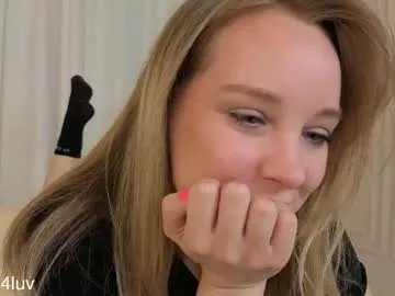 l1n4luv — Hiii, my name Lina !!!! Goal: remove panties (side view) #shy #18 #blonde  #bigboobs [1876 tokens remaining]