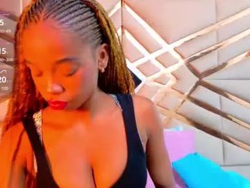 littleebonymommy on Chaturbate 