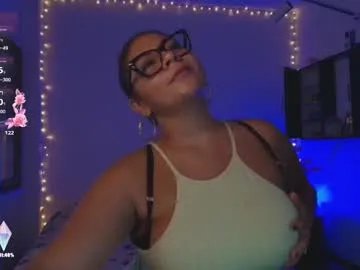 samanthahut1 on Chaturbate 