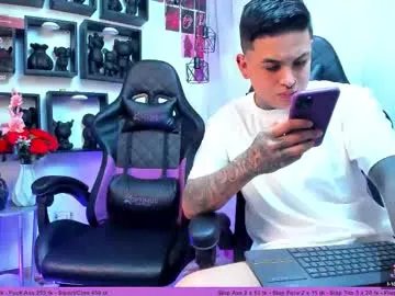 sarahandzack on Chaturbate 