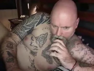 tattooeddilf01 on Chaturbate 