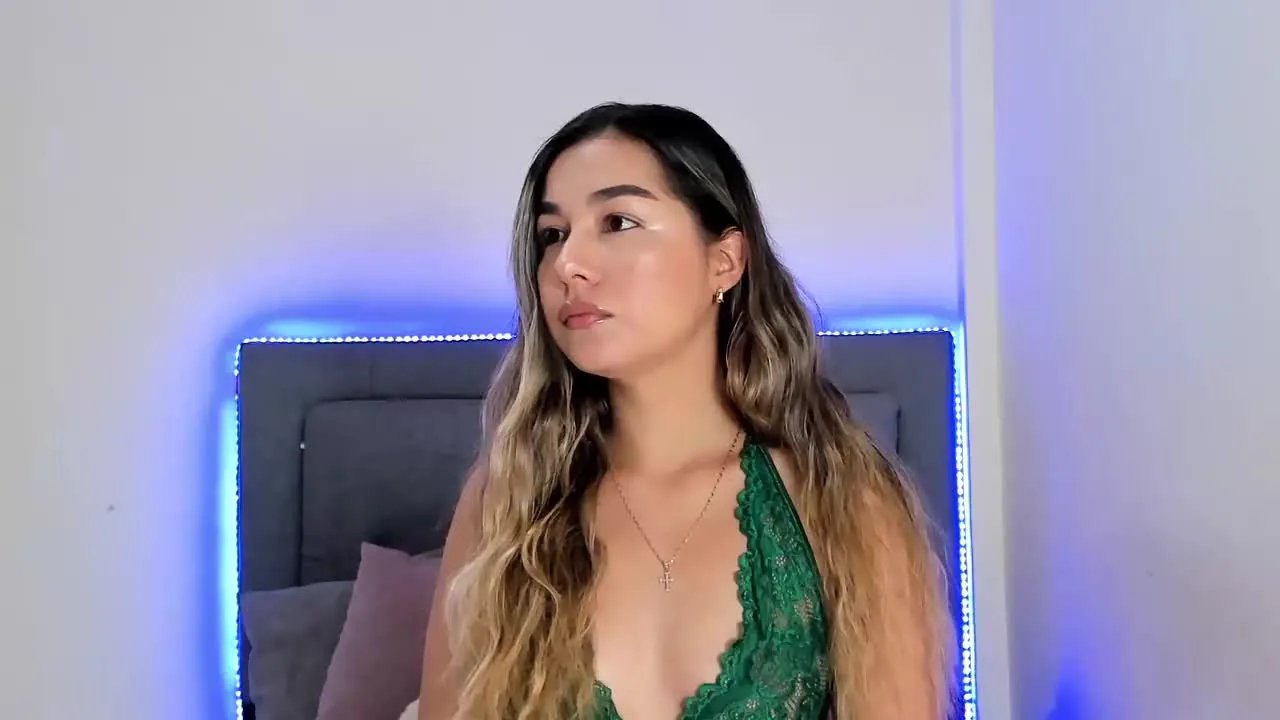 MollyParker on Streamray 