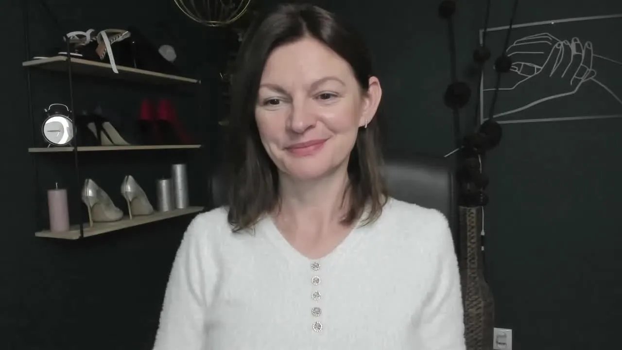 VivianTasty on Streamray 