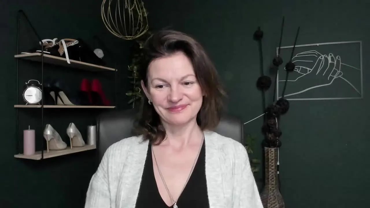 VivianTasty on Streamray 