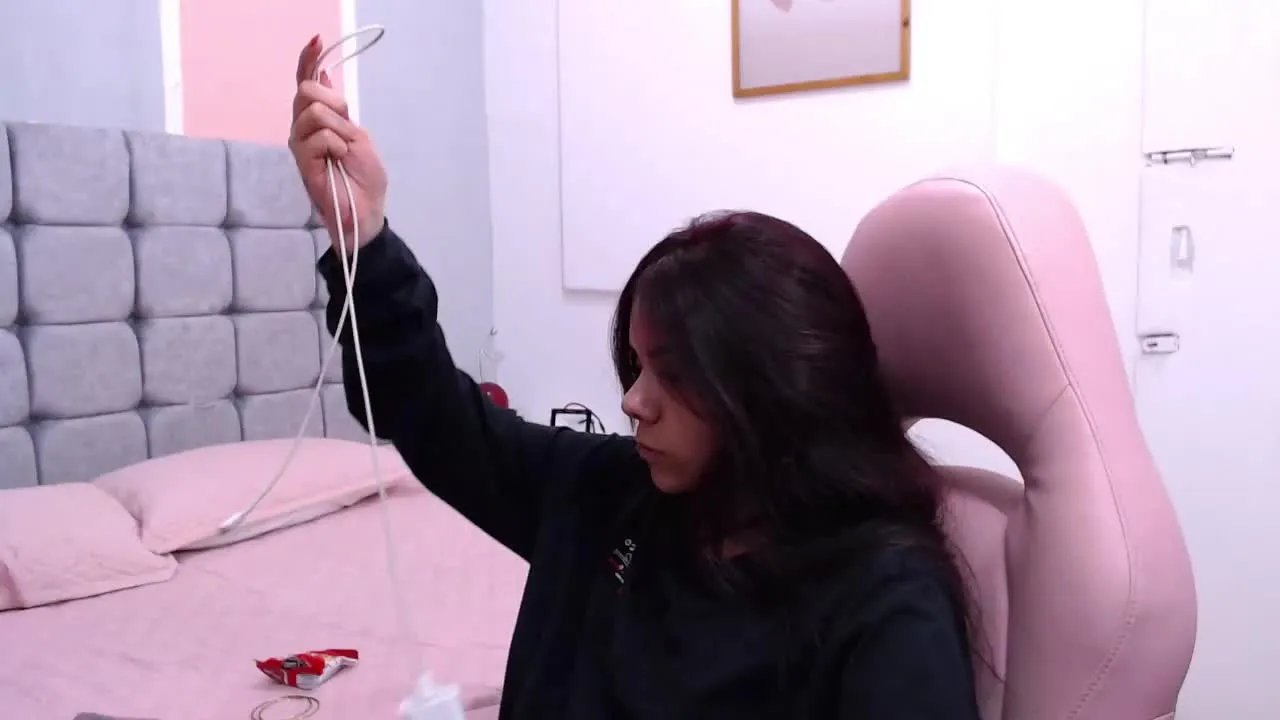 ZaraMartines on Streamray 